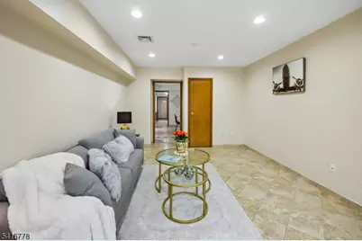 63 Waydell St, Newark, NJ 07105 - Photo 2