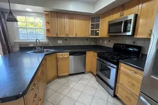 371 Hawkshead Way, Franklin Township, NJ 08873 - Photo 10