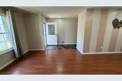 371 Hawkshead Way, Franklin Township, NJ 08873 - Photo 2