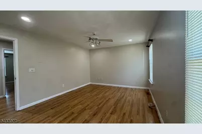 371 Hawkshead Way, Franklin Township, NJ 08873 - Photo 16