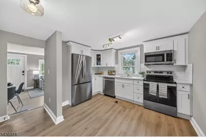 162 Grannis Ave, Morris Plains, NJ 07950 - Photo 2