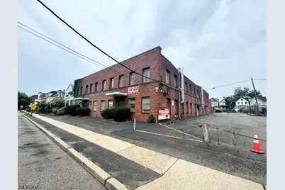 183 Oakwood Ave, Orange, NJ 07050 - Photo 12