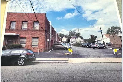 183 Oakwood Ave, Orange, NJ 07050 - Photo 2