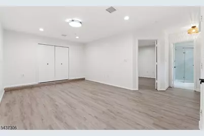 9 Paris Cir, West Orange Township, NJ 07052 - Photo 40