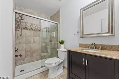 39 Larkspur Court, Bedminster Township, NJ 07921 - Photo 12