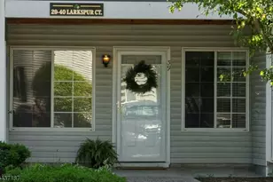 39 Larkspur Ct, Bedminster Township, NJ 07921 - Photo 24