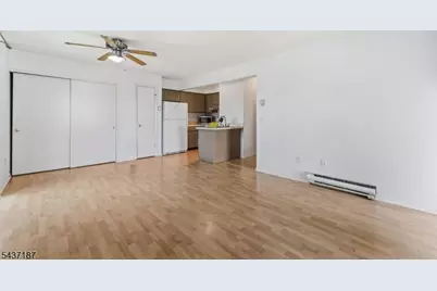 39 Larkspur Court, Bedminster Township, NJ 07921 - Photo 4
