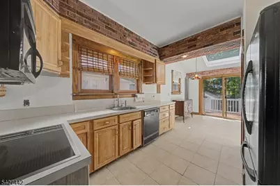 412 Liberty St, Boonton Town, NJ 07005 - Photo 4