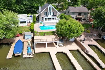 17 Forest Lake Dr, West Milford, NJ 07421 - Photo 2