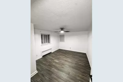 287 E 27th St, Paterson, NJ 07514 - Photo 8