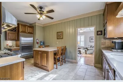 71 Bartholdi Ave, Butler, NJ 07405 - Photo 6