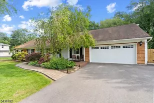 21 Carteret St, West Milford Twp., NJ 07480 - Photo 2