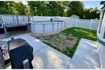 11 Chadwick Dr, Bloomfield, NJ 07003 - Photo 18