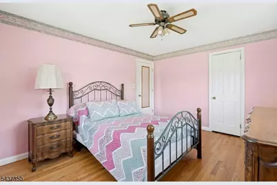 12 Evelyn Pl, East Hanover Township, NJ 07936 - Photo 12