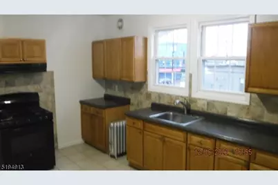 281 Buffalo Ave, Paterson, NJ 07503 - Photo 4
