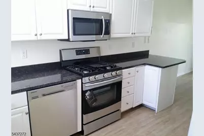 1310 Grandview Ct, Hanover Township, NJ 07981 - Photo 6