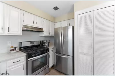 779 Riverside Ave #201, Lyndhurst Township, NJ 07071 - Photo 20