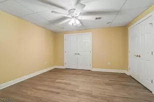 76 Schindler Way, Fairfield Twp., NJ 07004 - Photo 26