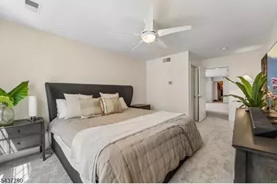 76 Schindler Way, Fairfield Twp., NJ 07004 - Photo 20