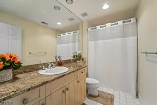 76 Schindler Way, Fairfield Twp., NJ 07004 - Photo 22