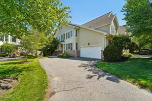76 Schindler Way, Fairfield, NJ 07004 - Photo 1