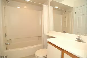 214 Stratford Pl, Bridgewater, NJ 08805 - Photo 10