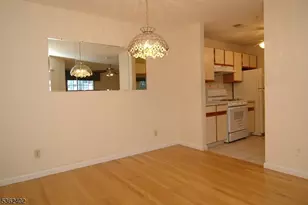 214 Stratford Pl, Bridgewater, NJ 08805 - Photo 4