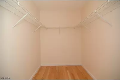 214 Stratford Pl, Bridgewater, NJ 08805 - Photo 8