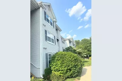 214 Stratford Pl, Bridgewater, NJ 08805 - Photo 2