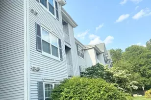 214 Stratford Pl, Bridgewater, NJ 08805 - Photo 2