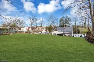37 Schmitt Rd, West Orange Township, NJ 07052 - Photo 32