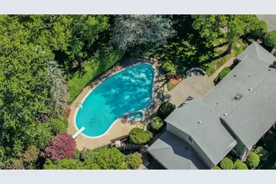 2278 Edgewood Ter, Scotch Plains Township, NJ 07076 - Photo 48