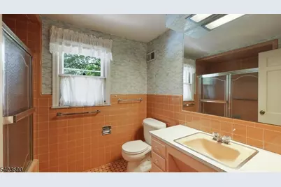 2278 Edgewood Ter, Scotch Plains Township, NJ 07076 - Photo 26