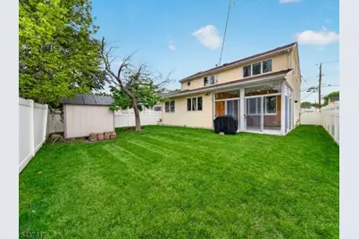 95 Pine St, Woodbridge Township, NJ 08830 - Photo 12