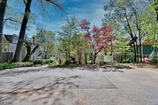 44 Christopher St, Montclair, NJ 07042 - Photo 42