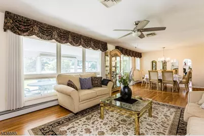 5 Pinewood Ter, Fairfield, NJ 07004 - Photo 16