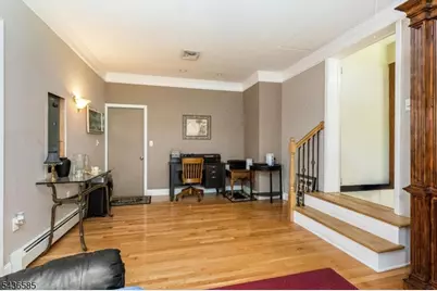 5 Pinewood Ter, Fairfield, NJ 07004 - Photo 10