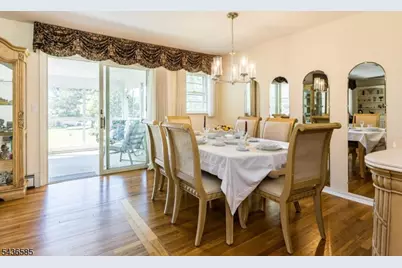 5 Pinewood Ter, Fairfield, NJ 07004 - Photo 12