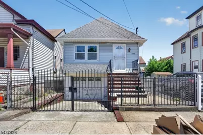 1089 E 23rd St, Paterson, NJ 07513 - Photo 2
