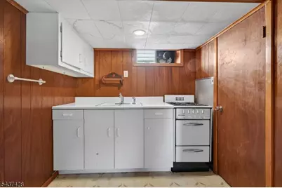 1089 E 23rd St, Paterson, NJ 07513 - Photo 28
