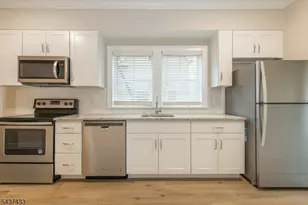 84 Auburn St, Paterson, NJ 07501 - Photo 6
