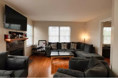 431 E 7th St, Plainfield, NJ 07060 - Photo 8