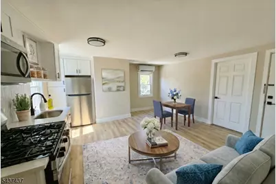 196 Spring St #3, Newton, NJ 07860 - Photo 2