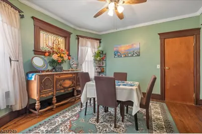 126 Berwyn St, Roselle Park, NJ 07204 - Photo 10