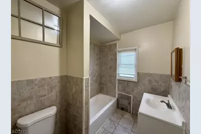 305-307 Sanford Ave #2, Newark, NJ 07106 - Photo 12