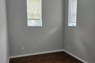 33 Second St, Raritan, NJ 08869 - Photo 4