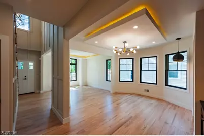 617 Brookside Pl, Cranford Township, NJ 07016 - Photo 4
