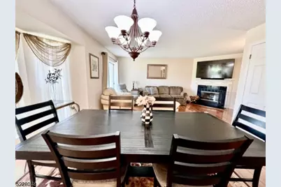 209 Strull Ct, Bridgewater, NJ 08807 - Photo 4