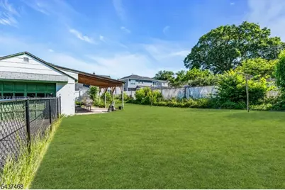 7 Washington Ave, Elmwood Park, NJ 07407 - Photo 38