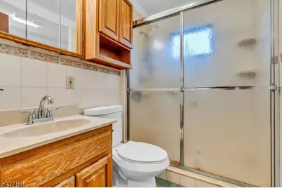 7 Washington Ave, Elmwood Park, NJ 07407 - Photo 14